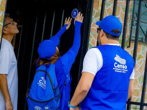 Observadores internacionales en el censo 9